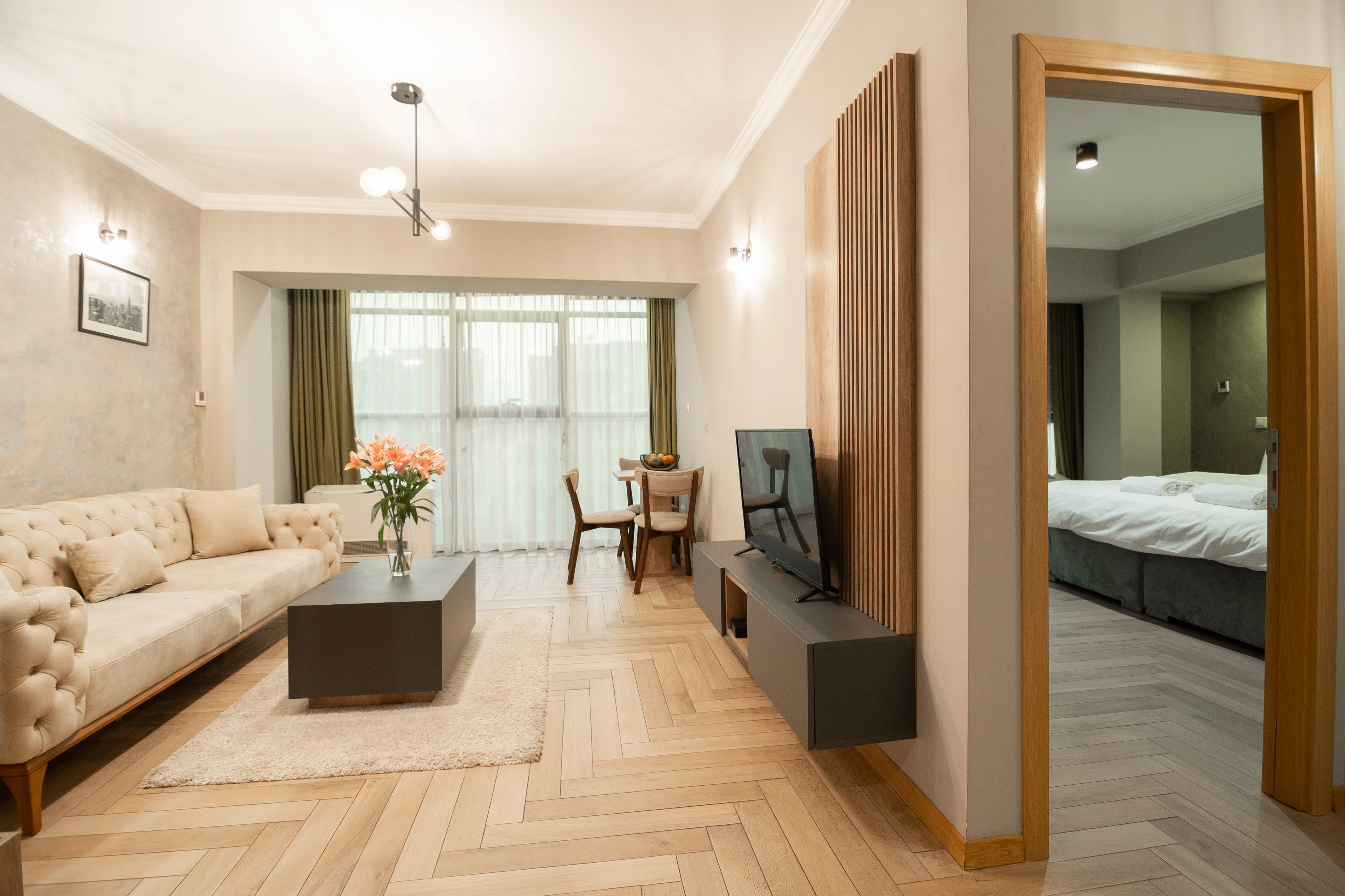 505 - One Bedroom Apartment - City View photo 2