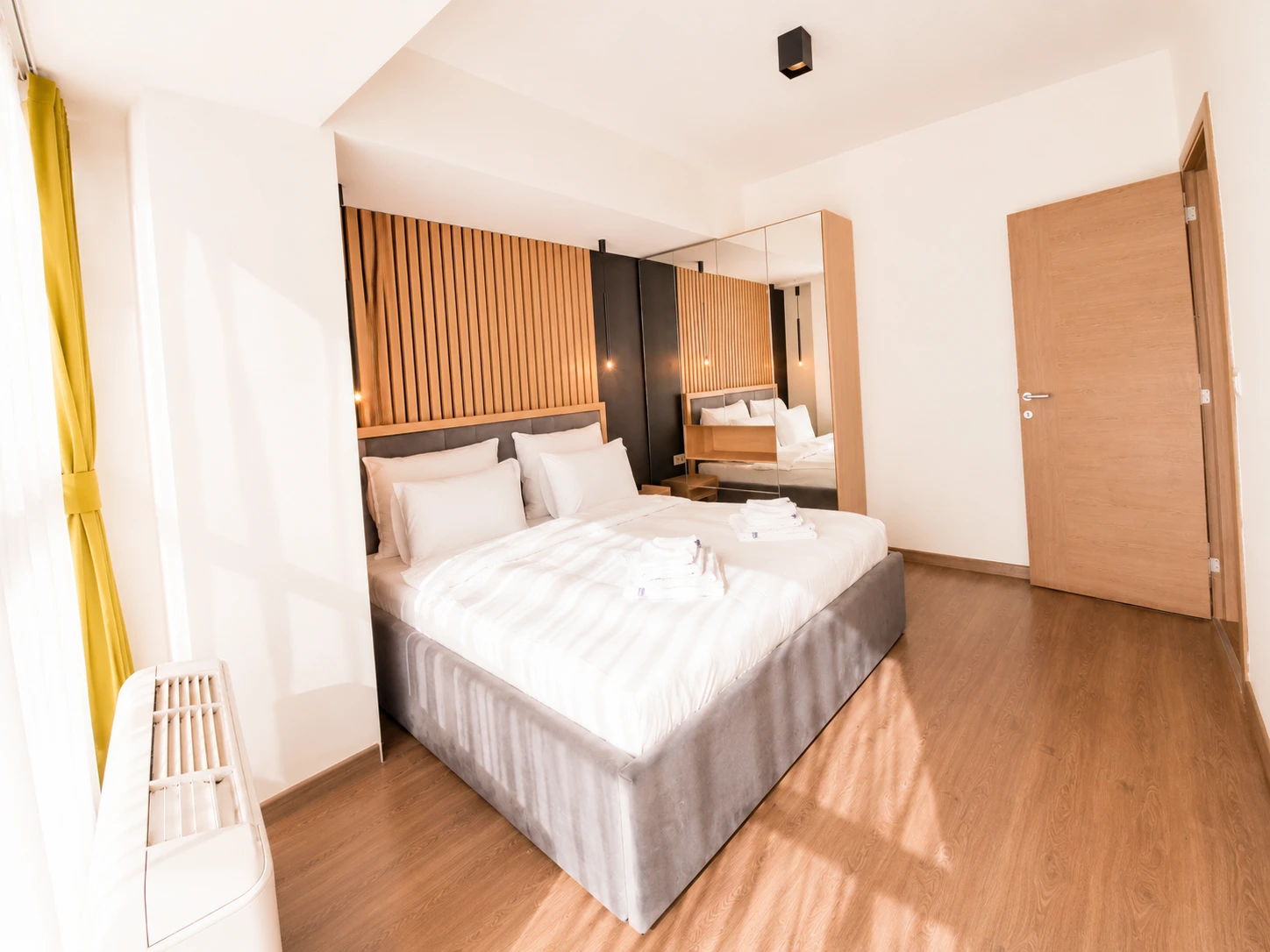 405 - One Bedroom Apartment - City View photo 4
