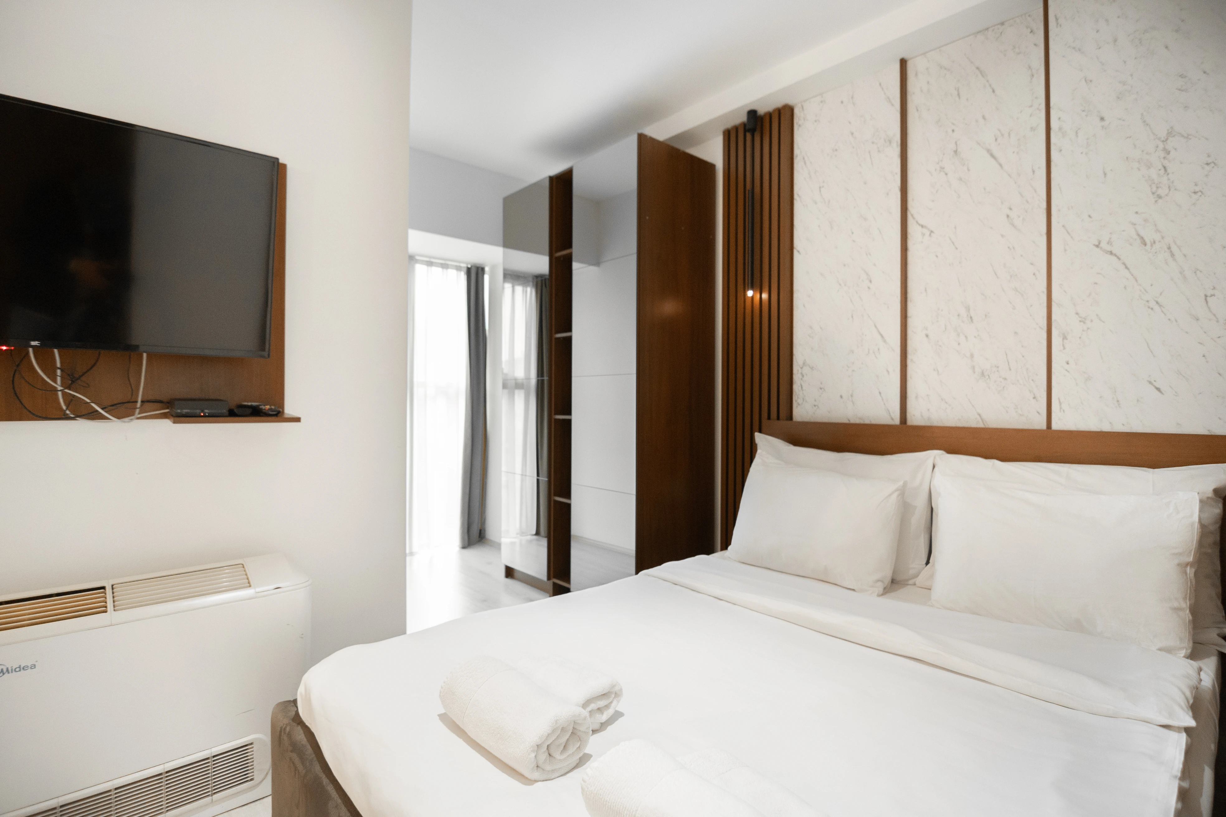 403 - Junior Suite - City View photo 5
