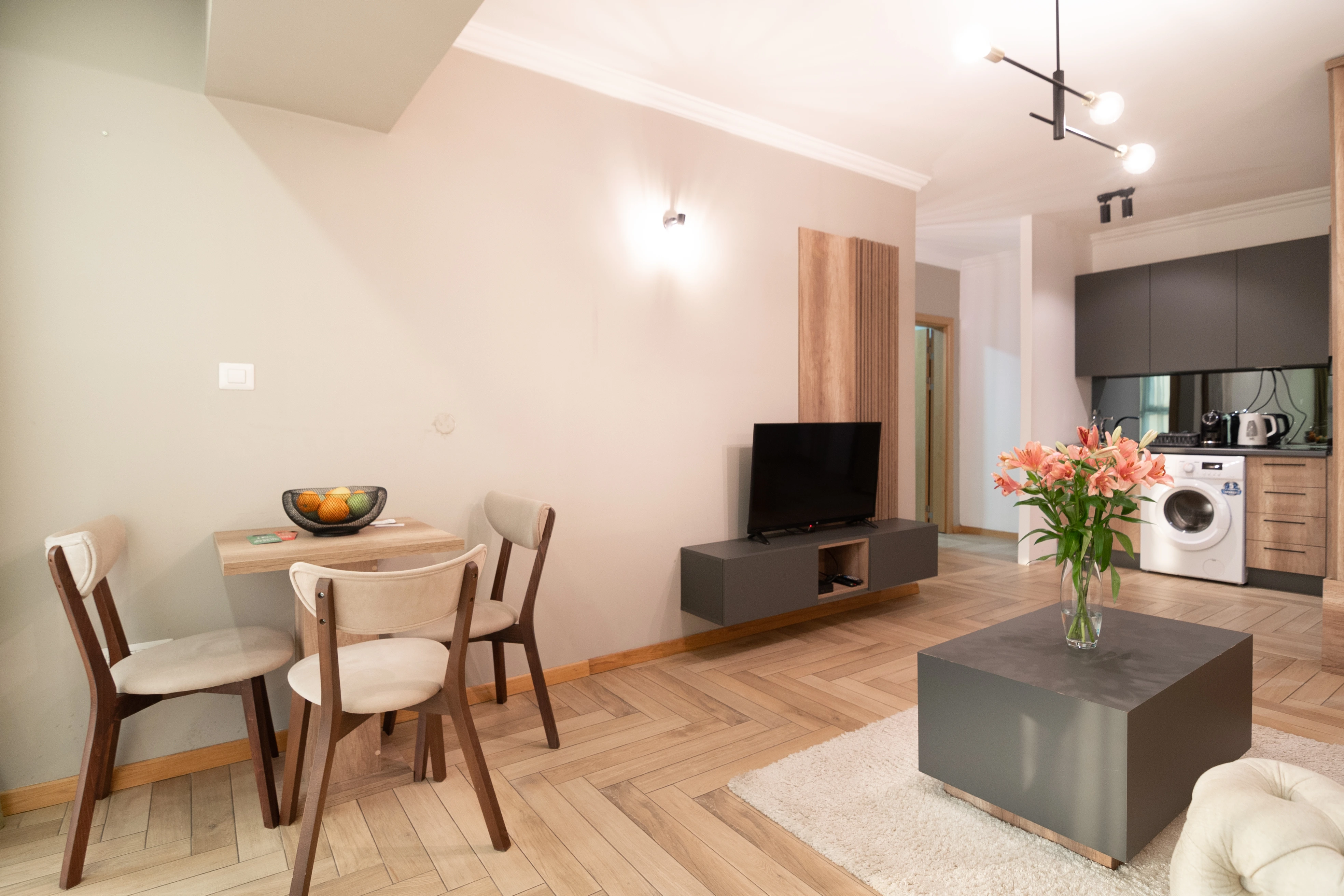 505 - One Bedroom Apartment - City View photo 7