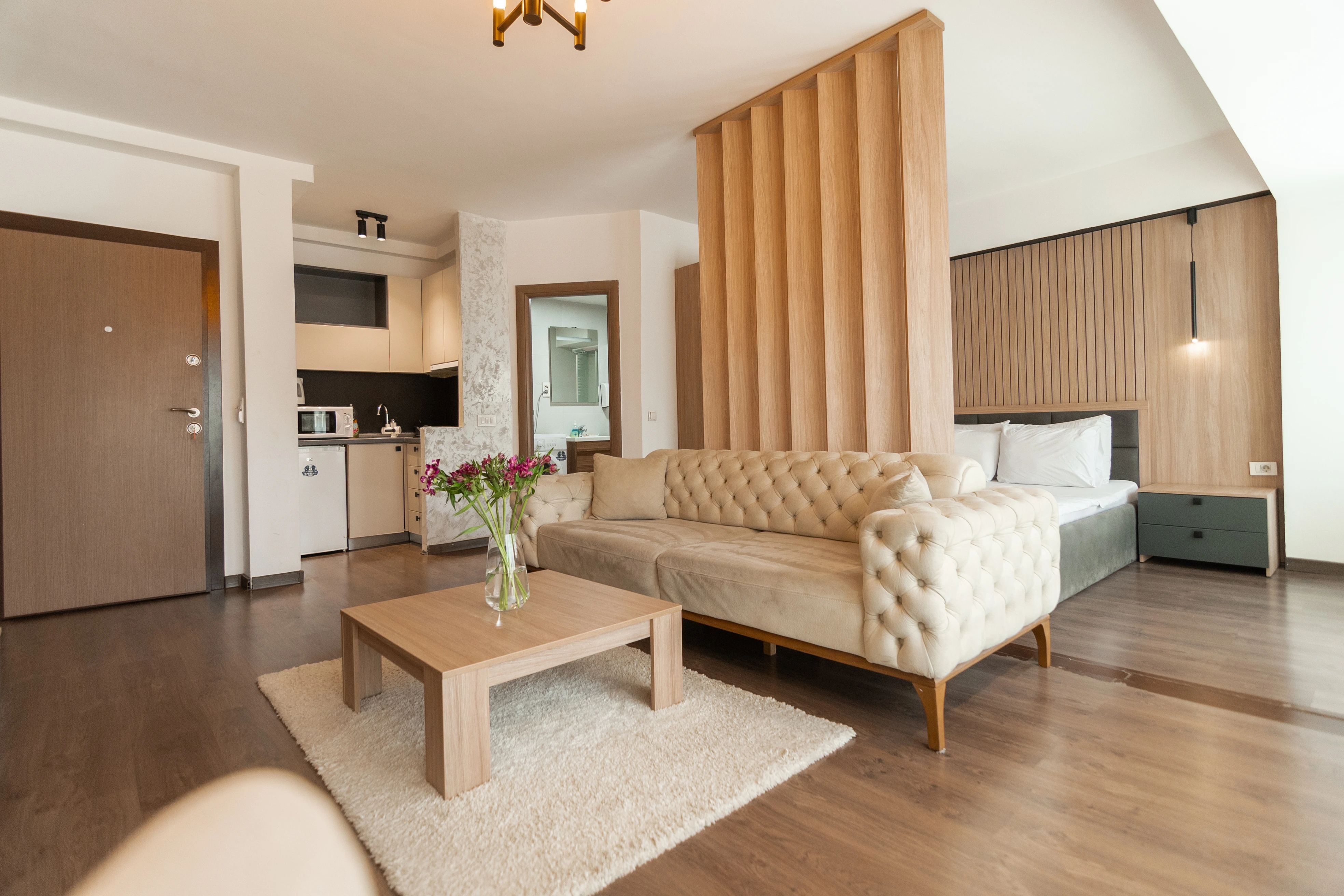 404 - Prestige Junior Suite – City View photo 2