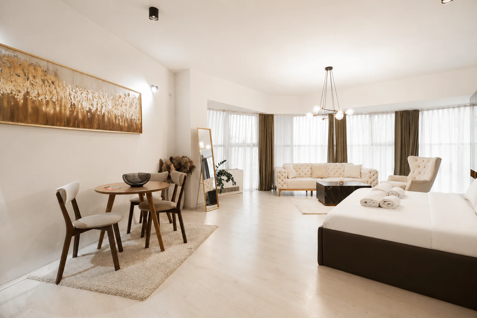 402 - Prestige Senior Suite - City View photo 6